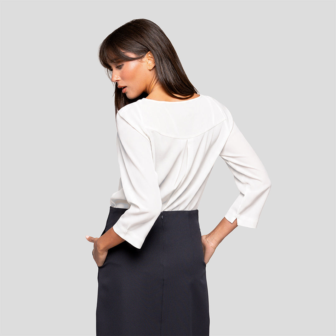 3/4 Sleeve Keyhole Blouse