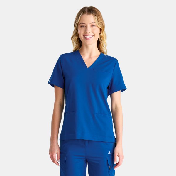 Woman in Medical Scrubs Top Featuring Three Spacious Pockets for Healthcare Essentials